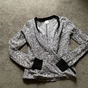 Abercrombie & Fitch twist sweater top